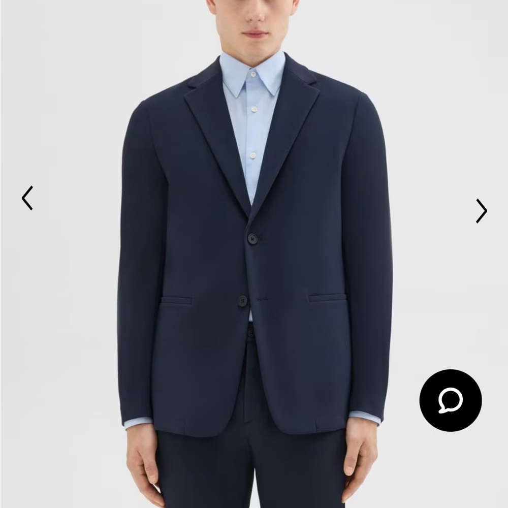 Theory Performance Suit: Clinton style in precision Pointe